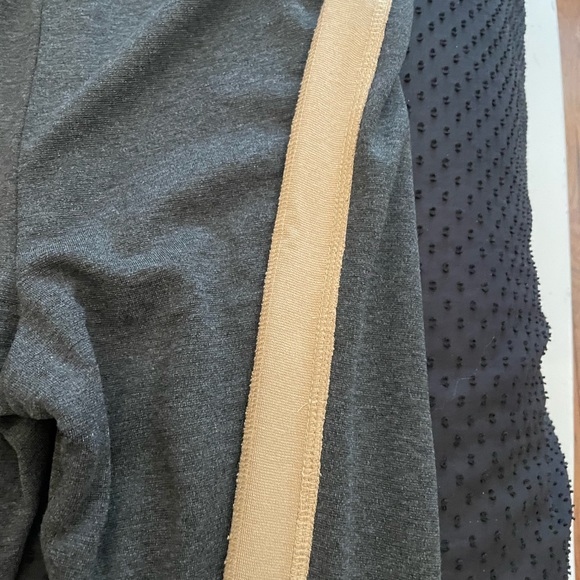 Karen Kane Sweatsuit - Picture 4 of 6